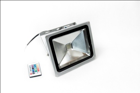 PROJECTEUR EXTERIEUR